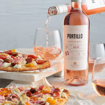 Portillo Rose Malbec is een Vegan rose wijn die perfect past bij een verse pizza. Deze rose wijn is nu te bestellen bij flesjewijn.